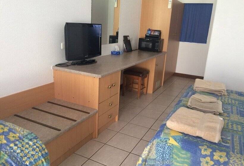 Номер Стандарт, Paraway Motel