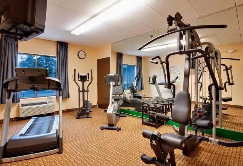 キングサイズベッドのスタンダードルーム, Baymont By Wyndham East Windsor Bradley Airport