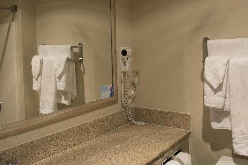 غرفة قياسية لذوى الاحتياجات الخاصة, Baymont By Wyndham East Windsor Bradley Airport