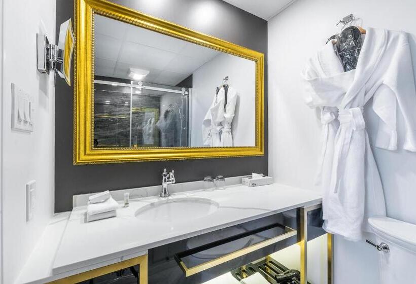 اتاق استاندارد با تخت دو نفره بزرگ, Clarendon