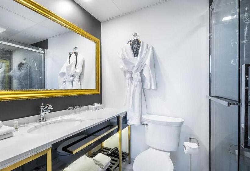 اتاق استاندارد با تخت دو نفره بزرگ, Clarendon