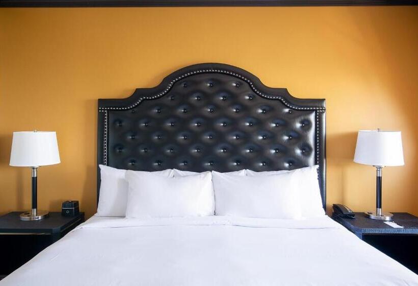 اتاق استاندارد, Clarendon