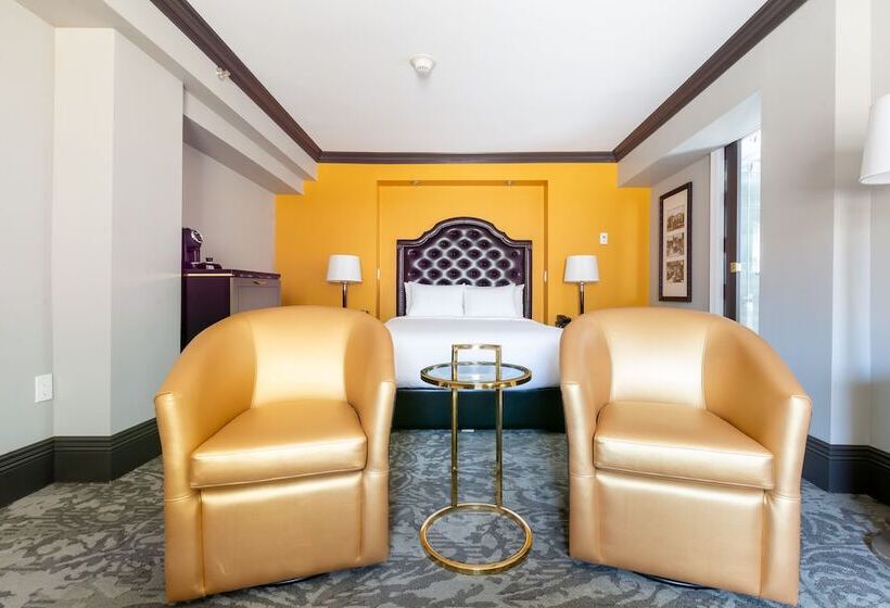 اتاق اجرایی, Clarendon