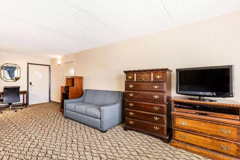 Sviitti King-vuode, Travelodge By Wyndham Williamsburg I 64