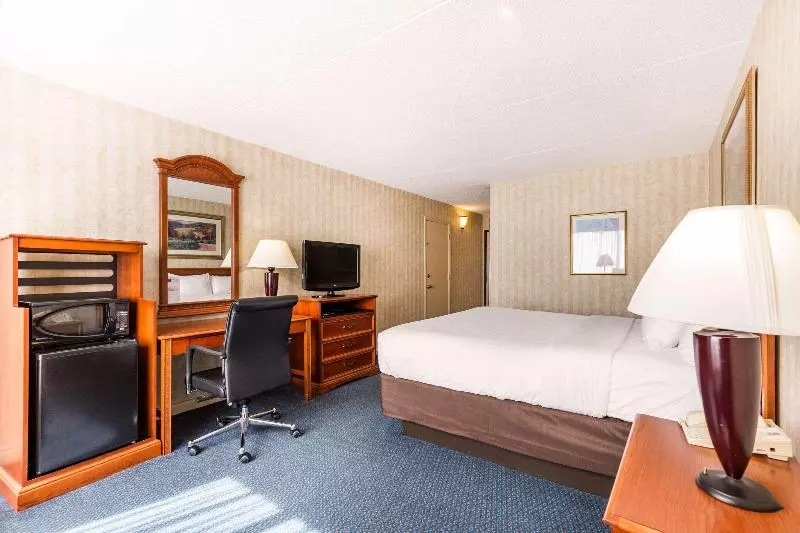 Standard-huone King-vuode, Travelodge By Wyndham Williamsburg I 64