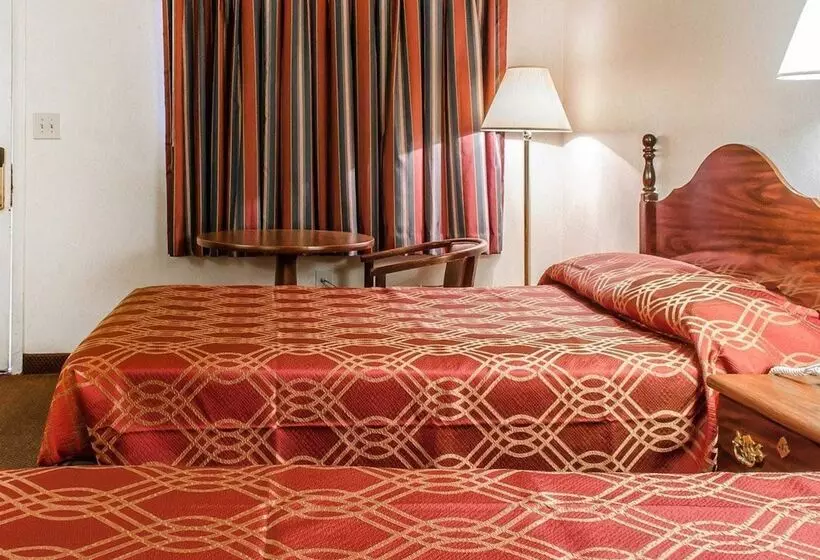 ２ダブルベッドのスタンダードルーム, Econo Lodge