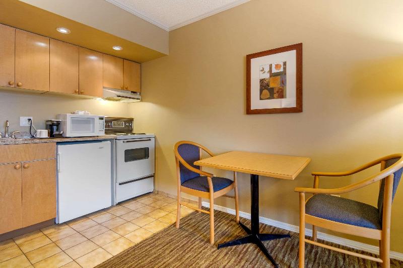Стандартный Номер Кровать Кинг, Econo Lodge Inn & Suites