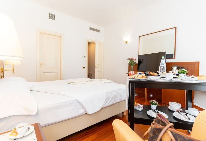 豪华房间, Europa