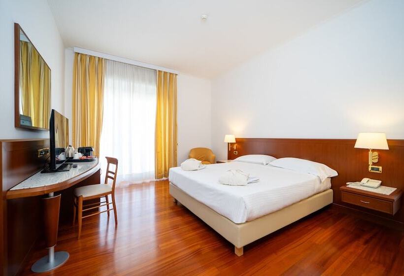 豪华房间, Europa