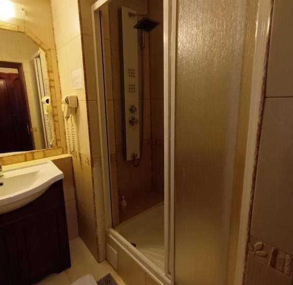 スタンダードルーム, Mara