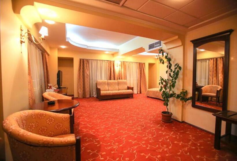 プレミアムスイート, Mara