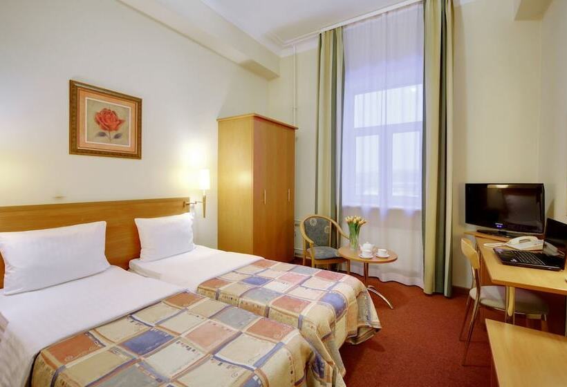 スタンダードルーム, Oktiabrskaya