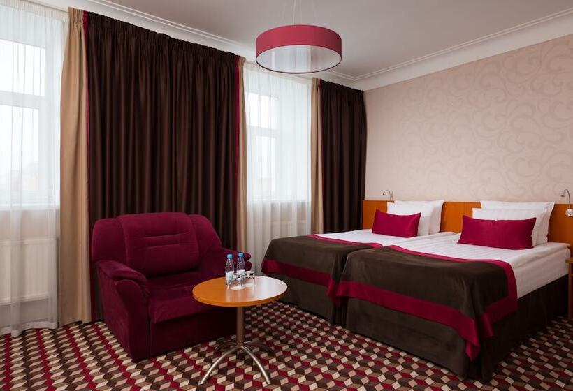 コンフォートルーム, Oktiabrskaya