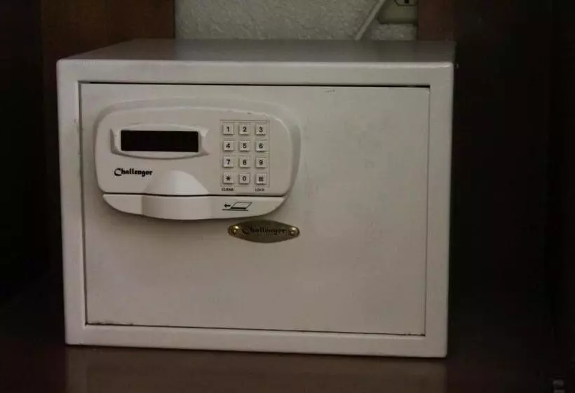 ２ダブルベッドのスタンダードルーム, Quality Inn Florida City  Gateway To The Keys