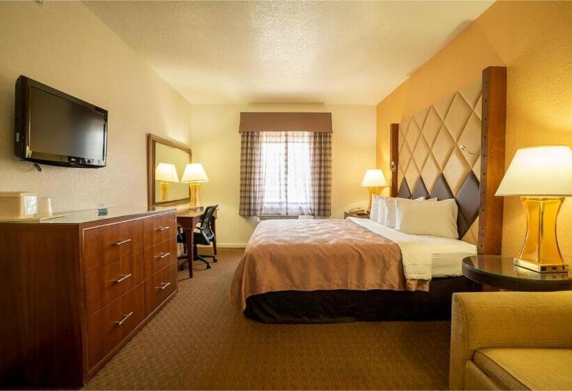장애인을 위한 킹사이즈 침대 스탠다드 룸, Quality Inn Florida City  Gateway To The Keys