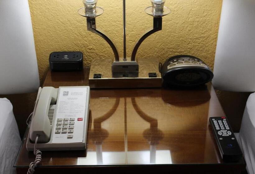 스탠다드 룸 더블 침대 2개, Quality Inn Florida City  Gateway To The Keys