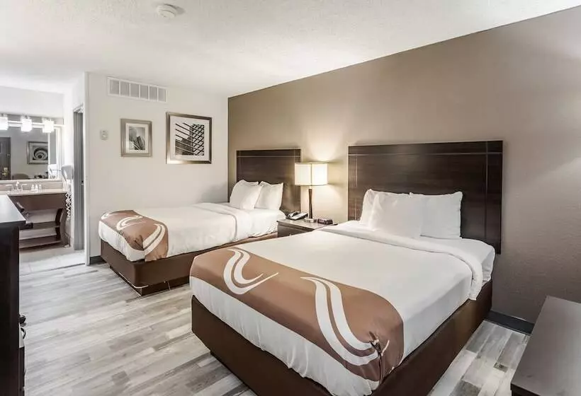 اتاق استاندارد با 2 تخت دوبل, Quality Inn University Lansing