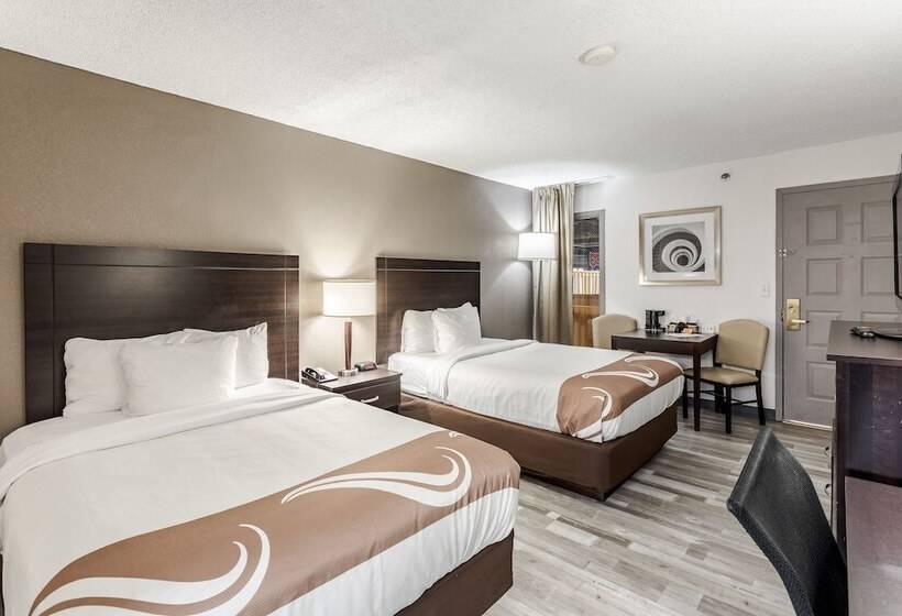 스탠다드 룸 더블 침대 2개, Quality Inn University Lansing