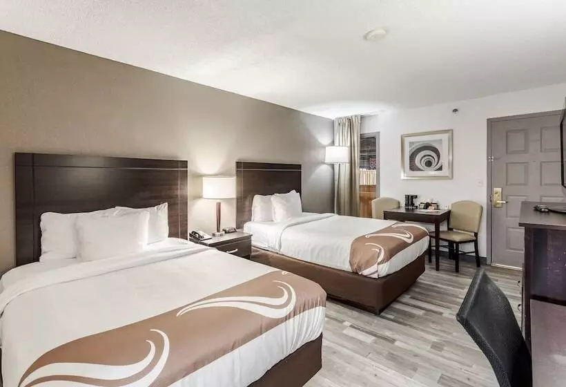 اتاق استاندارد با 2 تخت دوبل, Quality Inn University Lansing