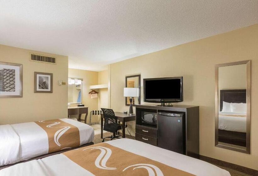 Номер Стандарт 2 Двуспальные Кровати, Quality Inn University Lansing