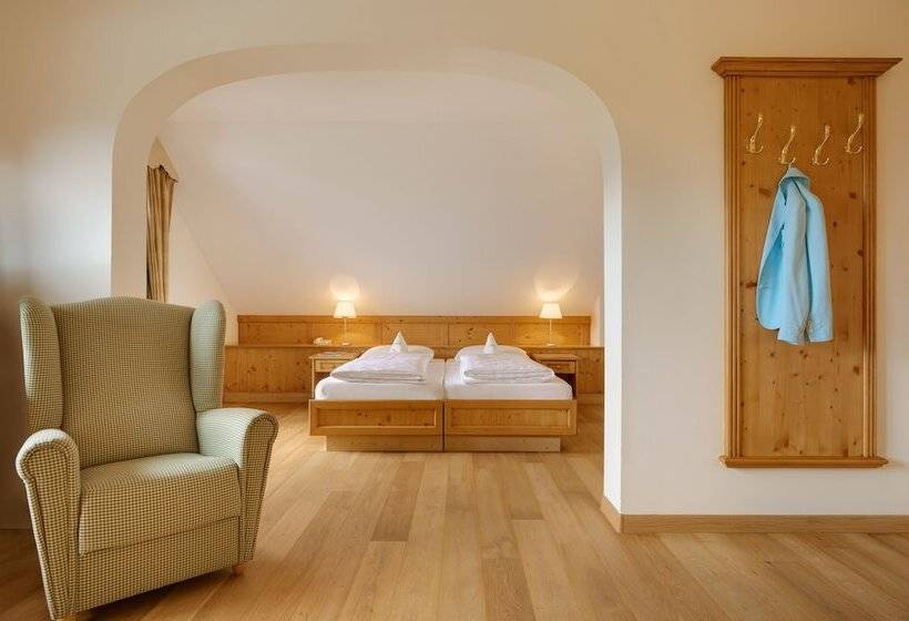 סוויטה, Royal Hotel Hinterhuber