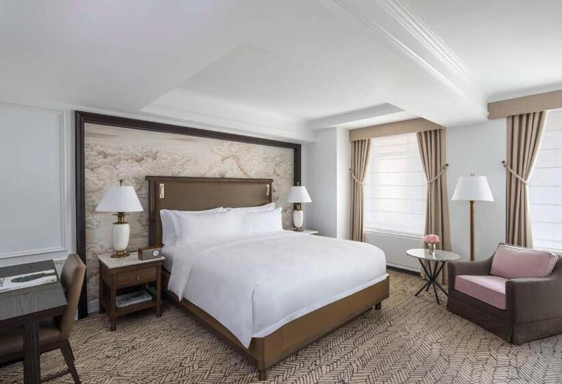 اتاق سوپریور با تخت بزرگ, The Ritz Carlton New York, Central Park