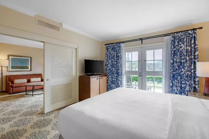 キングサイズベッドのスイートルーム, Omni La Costa Resort & Spa Carlsbad