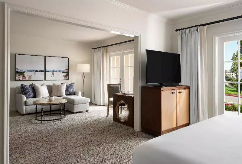 キングサイズベッドのスイートルーム, Omni La Costa Resort & Spa Carlsbad