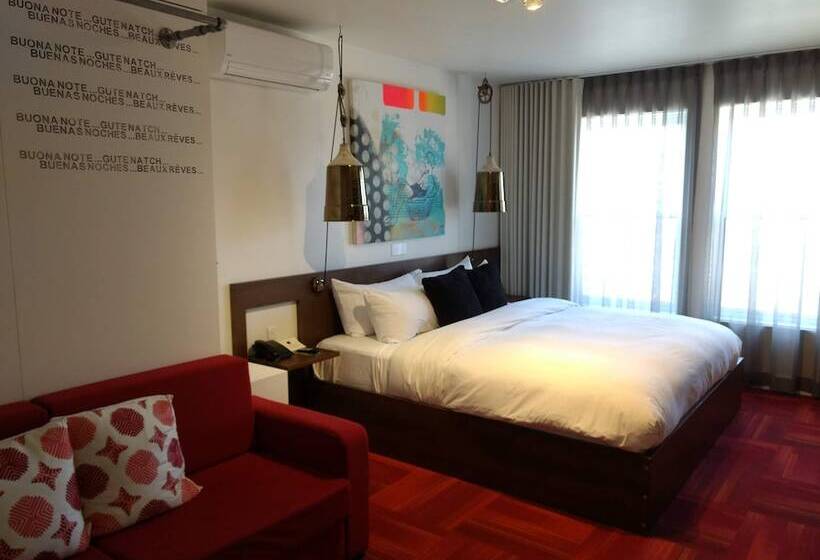 سوییت جونیور, C3 Hotel Art De Vivre