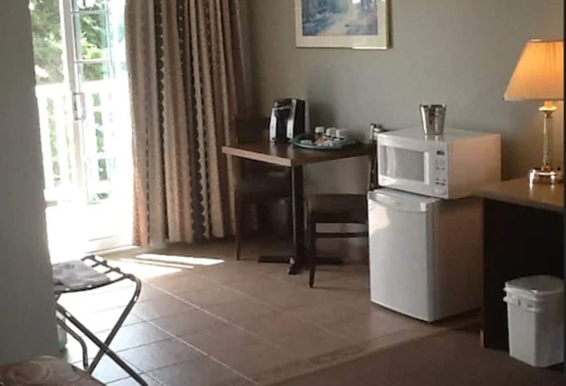 غرفة قياسية سرير مزدوج, Hilltop Motel & Restaurant