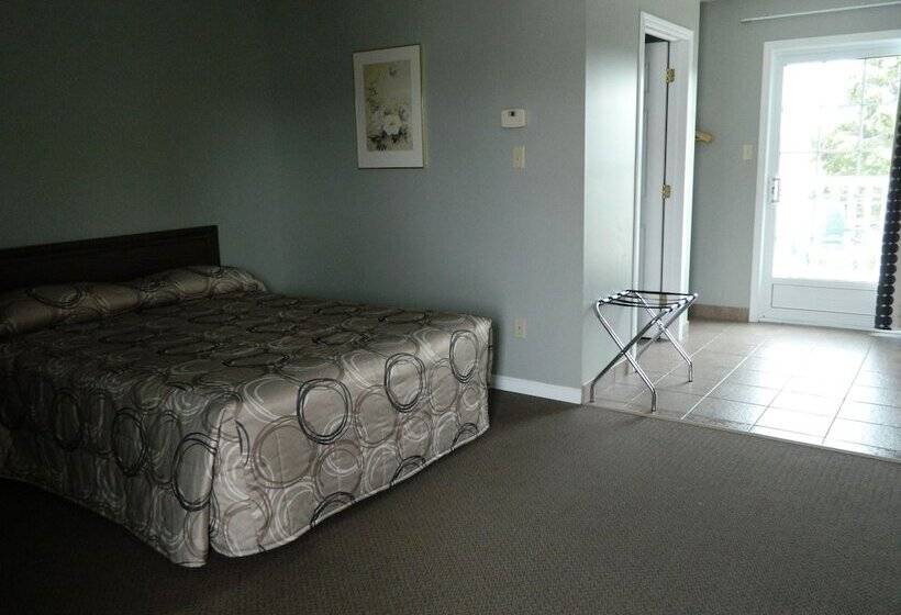 غرفة قياسية سرير مزدوج, Hilltop Motel & Restaurant