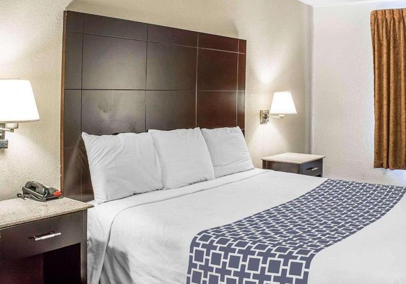 اتاق استاندارد با تخت بزرگ, Econo Lodge Scranton Near Montage Mountain