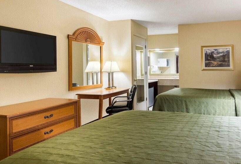 غرفه قياسيه سريرين مزدوجين, Quality Inn South Hill I 85