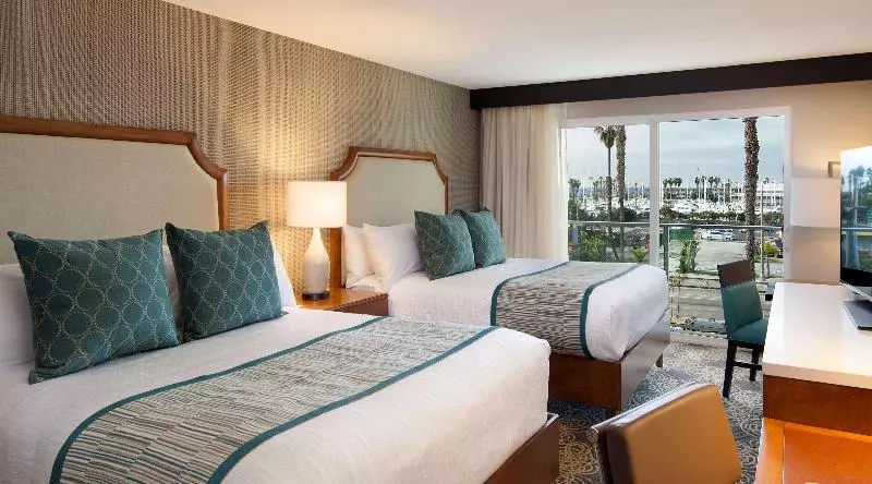 اتاق استاندارد با چشم‌انداز, Redondo Beach Hotel, Tapestry Collection By Hilton