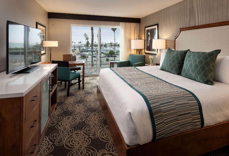 غرفة قياسية ذات إطلالة, Redondo Beach Hotel, Tapestry Collection By Hilton