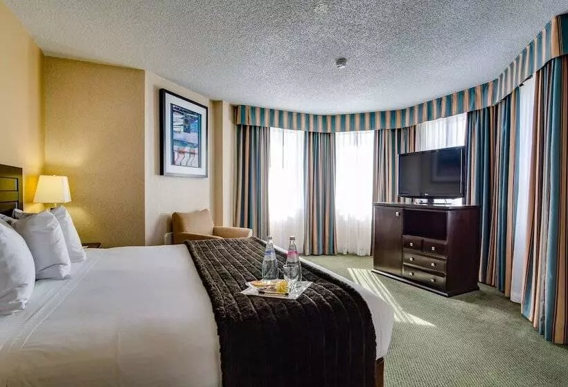 سوییت, Sawridge Inn And Conference Centre Edmonton South