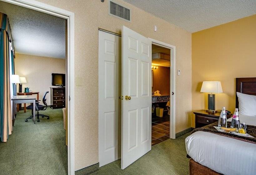 סוויטה, Sawridge Inn And Conference Centre Edmonton South