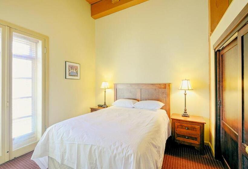 סוויטת דופלקס, Swans Brewery, Pub &