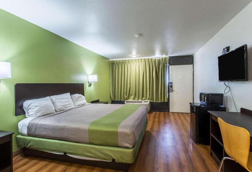 身障者適用キングサイズベッドルーム, Rodeway Inn