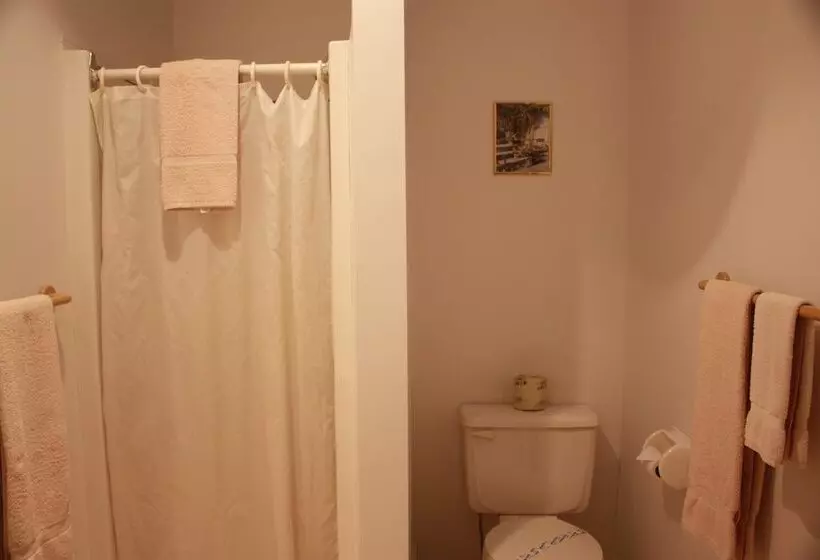 ダブルベッドスタンダードルーム, Motel Le Radisson De Val David