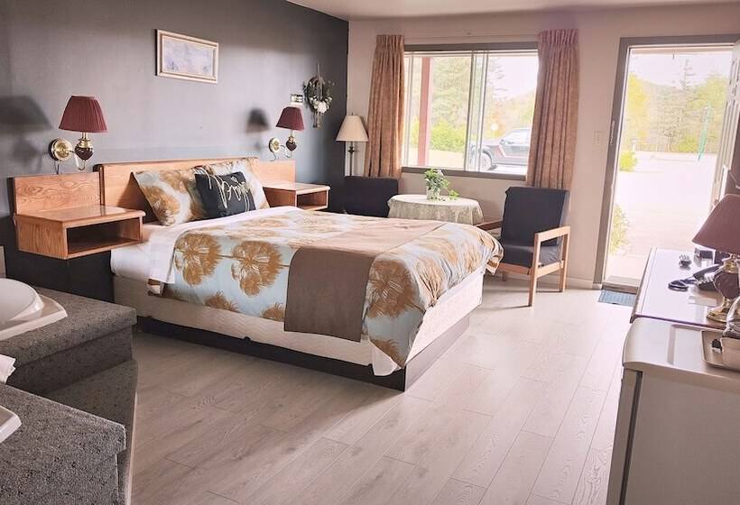 스탠다드 룸 더블 침대, Motel Le Radisson De Val David