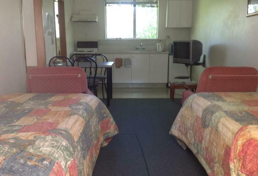 דירת חדר, Breeze Motels