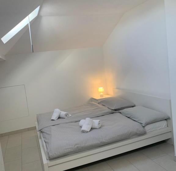 דירת חדר, Albergo Ristorante Belcantone