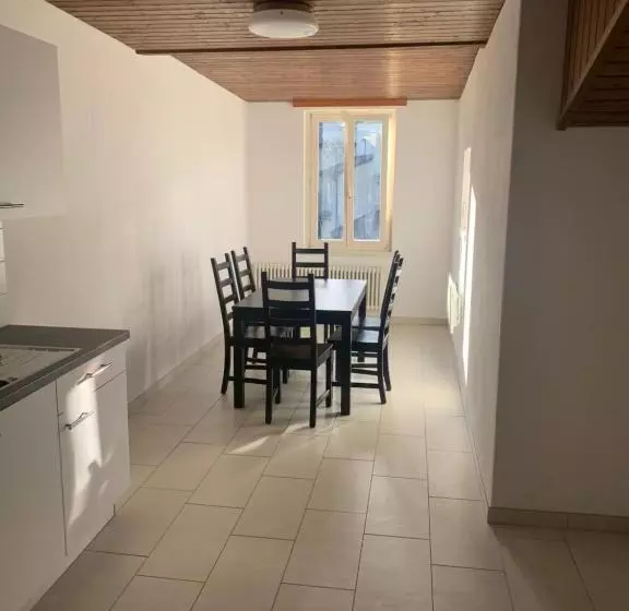 Huoneisto 1 Makuuhuone, Albergo Ristorante Belcantone