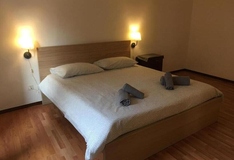 Номер Стандарт Трехместный, Albergo Ristorante Belcantone