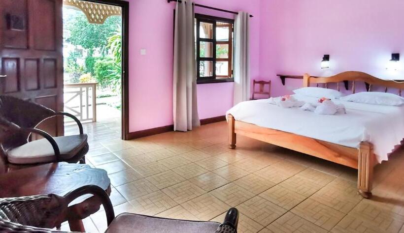 اتاق استاندارد با چشمانداز باغ, Bernique Guesthouse