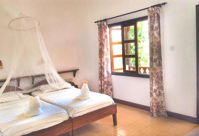 اتاق استاندارد با چشمانداز باغ, Bernique Guesthouse