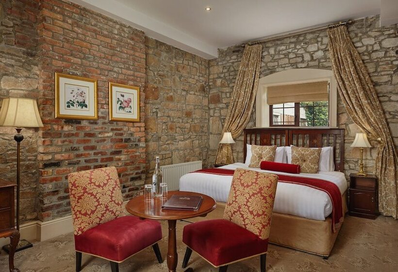 スタンダードインサイドビュールーム, Cabra Castle