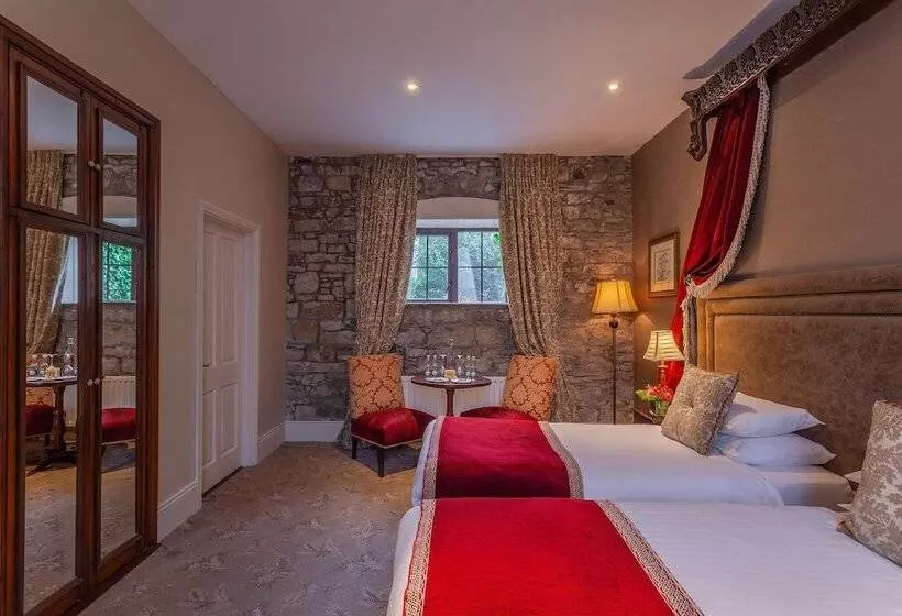 スタンダードインサイドビュールーム, Cabra Castle