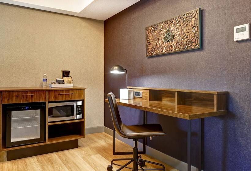 Lakosztály, Four Points By Sheraton St. Catharines Niagara Suites